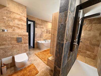 Mas - 183 m² - 4 pièces