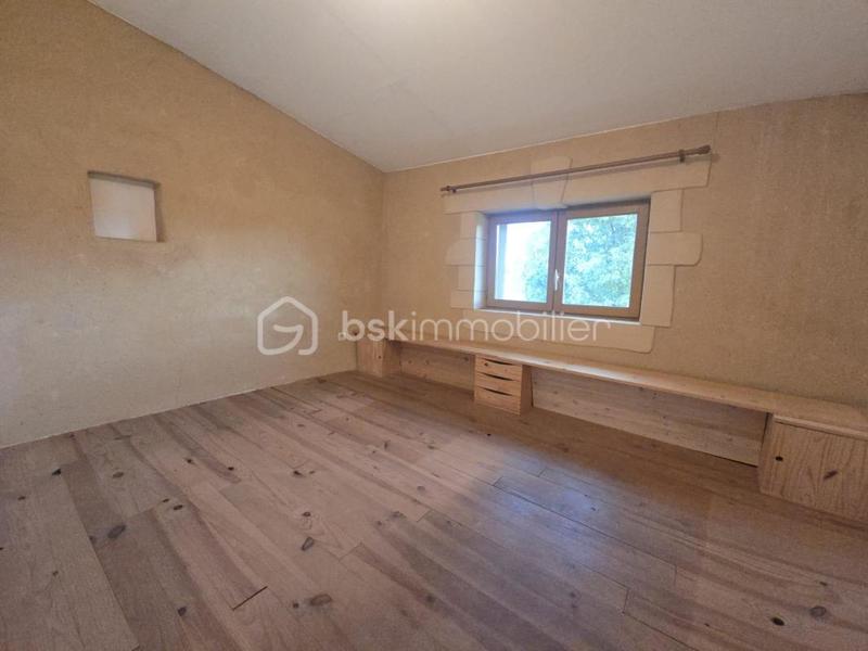 Maison en pierre - 78 m² - 4 pièces