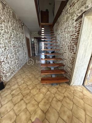 Maison en pierre - 312 m² - 9 pièces