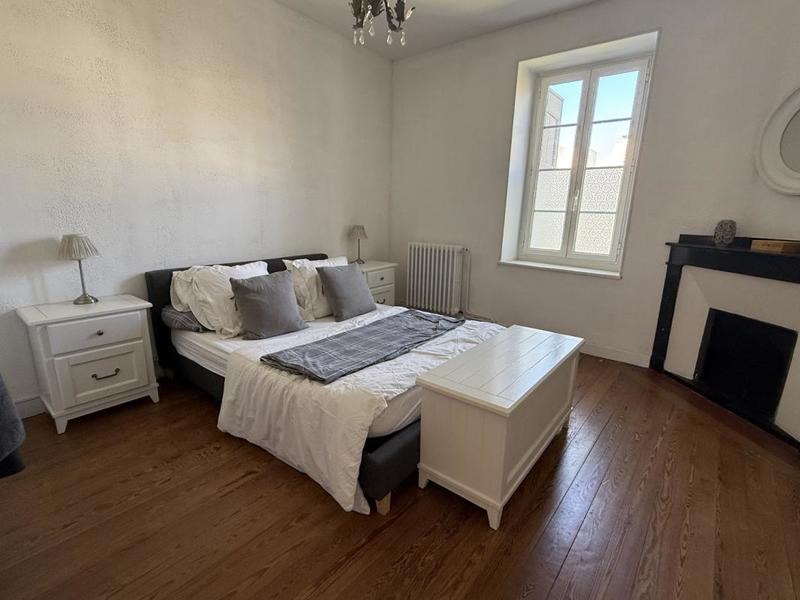 Maison de ville - 180 m² - 8 pièces