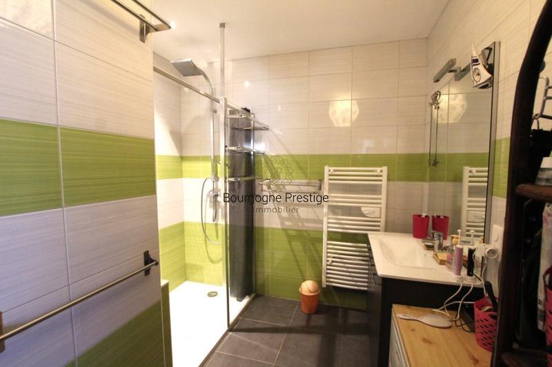 Maison - 181 m² - 6 pièces