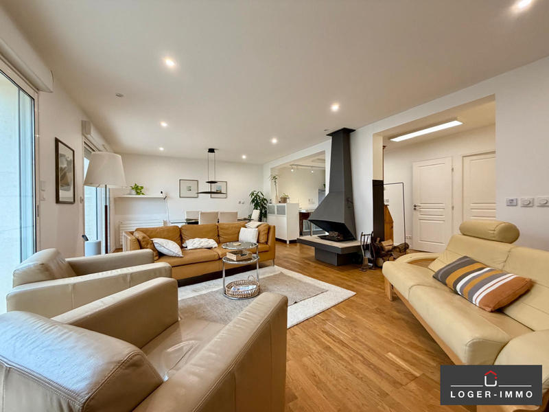 Maison - 161 m² - 8 pièces