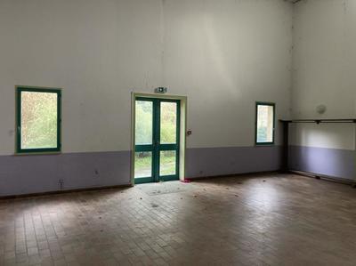 Maison - 161 m² - 9 pièces