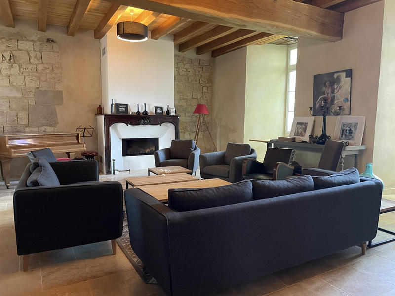 Maison de village - 523 m² - 10 pièces