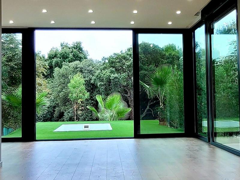 Villa - 207 m² - 6 pièces