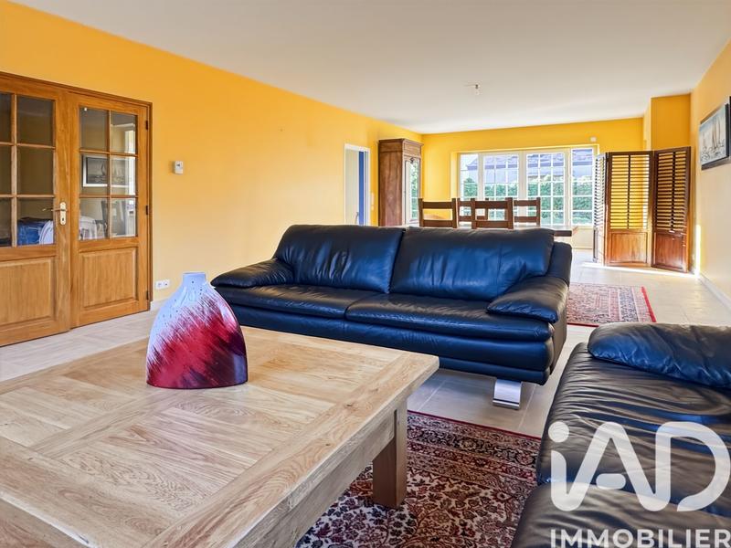 Maison - 235 m² - 7 pièces