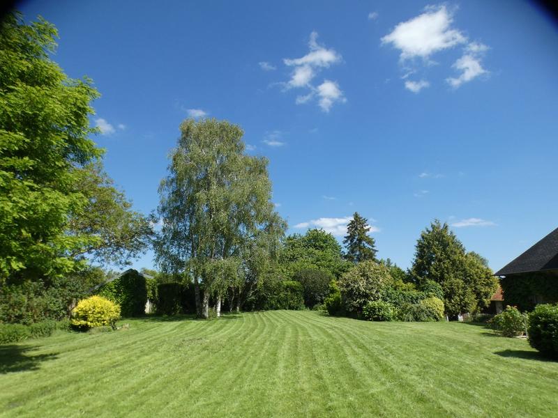 Maison - 355 m² - 13 pièces