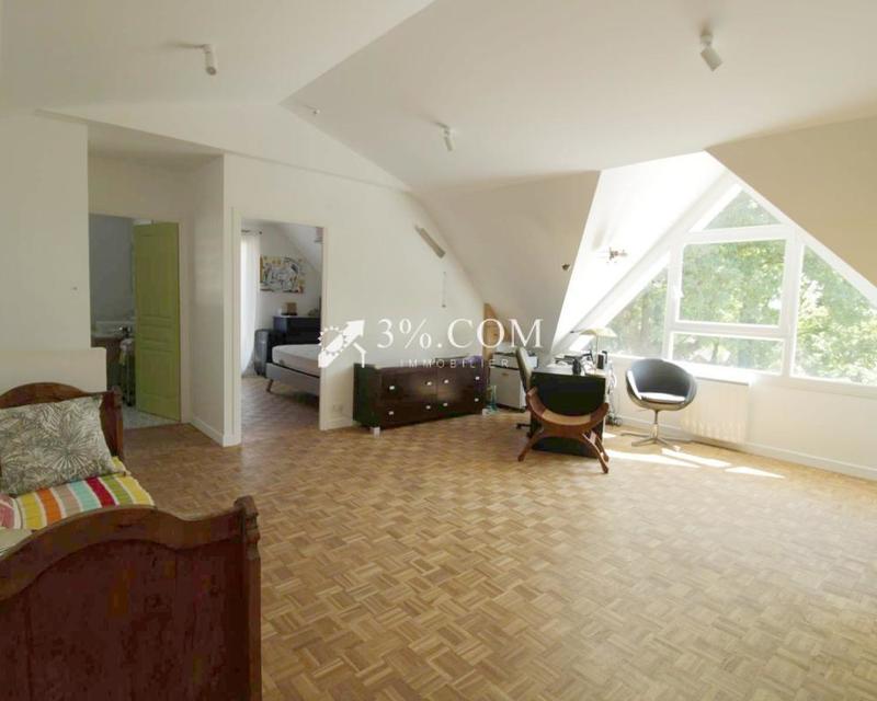 Maison - 168 m² - 7 pièces