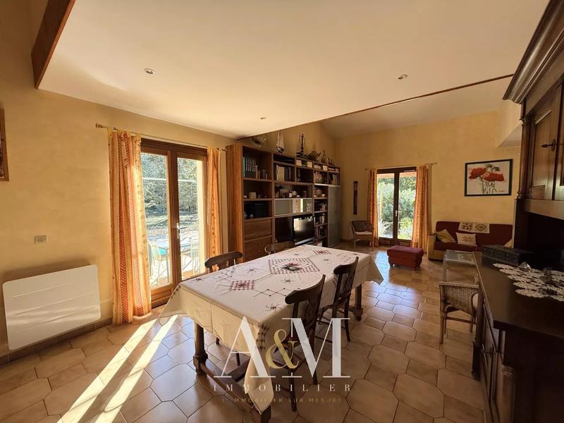 Villa - 120 m² - 4 pièces