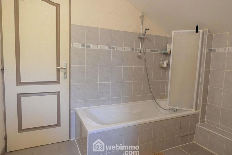 Maison - 79 m² - 4 pièces