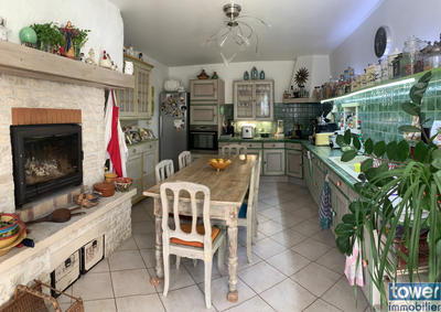 Maison - 180 m² - 6 pièces