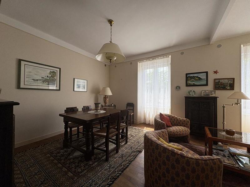 Maison - 124 m² - 7 pièces