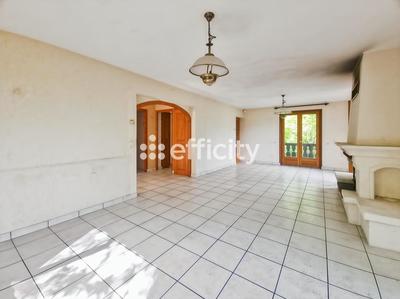 Maison - 115 m² - 7 pièces