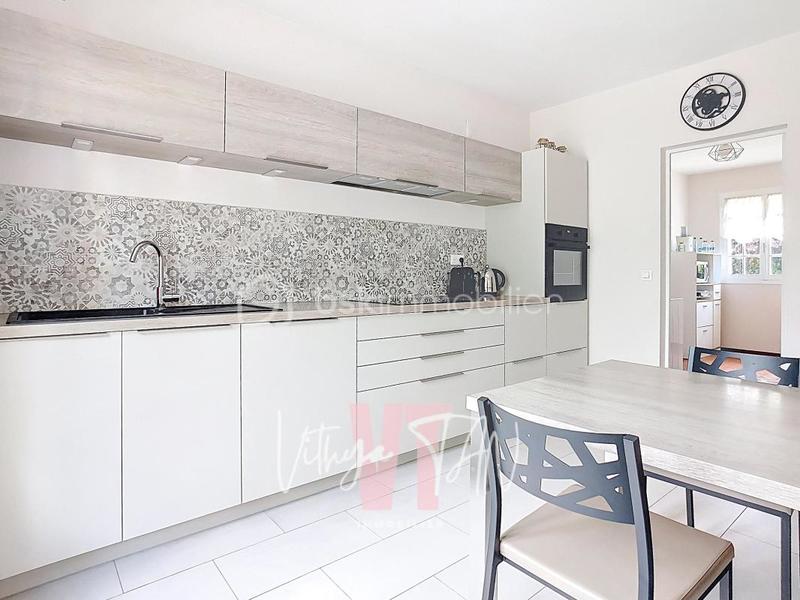 Maison - 159 m² - 5 pièces