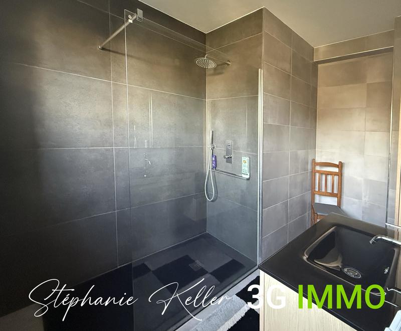 Maison - 266 m² - 8 pièces