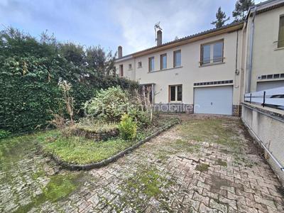 Maison - 95 m² - 5 pièces