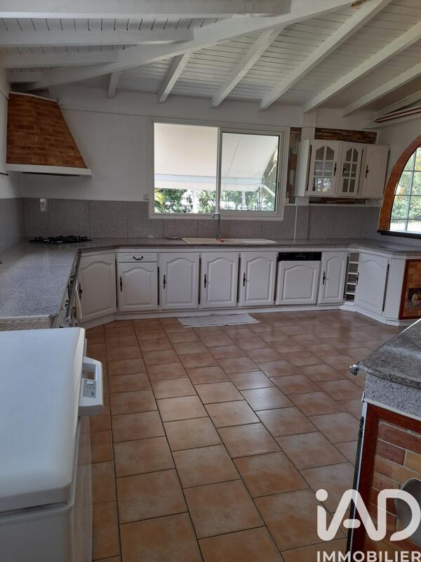 Appartement - 192 m² - 5 pièces