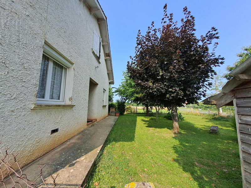 Propriété - 295 m² - 11 pièces