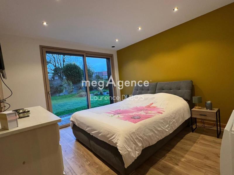 Maison - 200 m² - 5 pièces