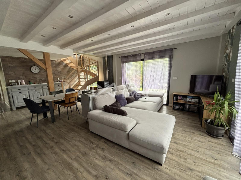 Maison - 169 m² - 6 pièces