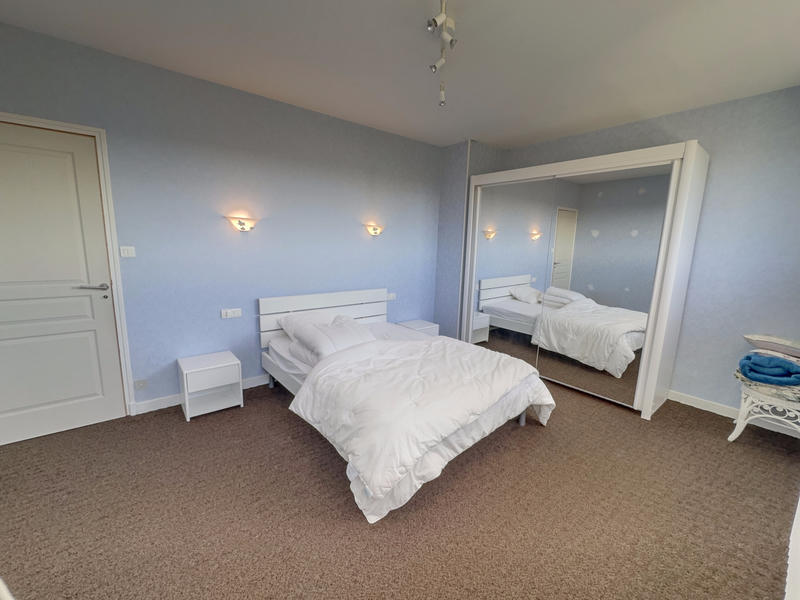 Maison - 185 m² - 6 pièces