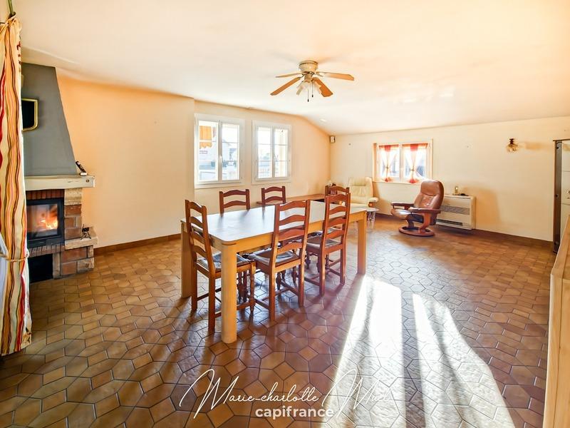 Maison - 143 m² - 5 pièces