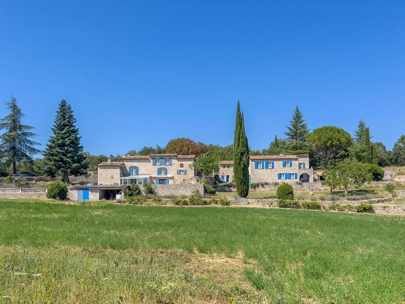 Maison de campagne - 430 m² - 18 pièces