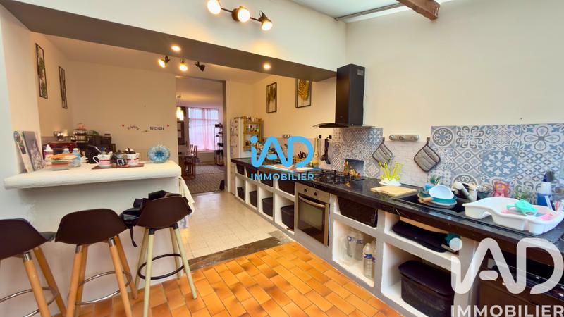 Maison - 235 m² - 5 pièces