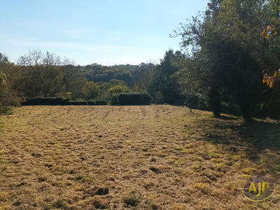Terrain - 883 m²