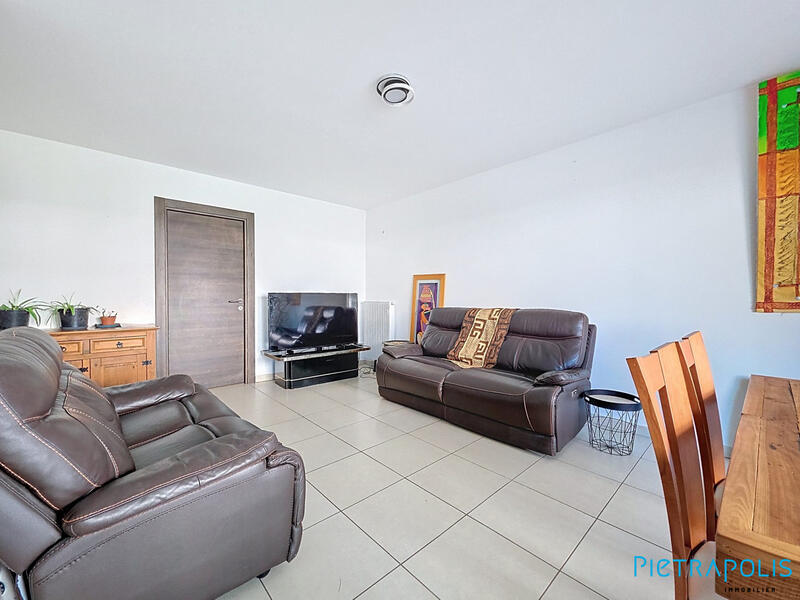 Appartement - 87 m² - 5 pièces