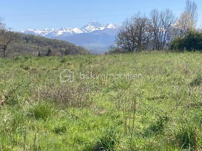 Terrain constructible - 1 185 m²