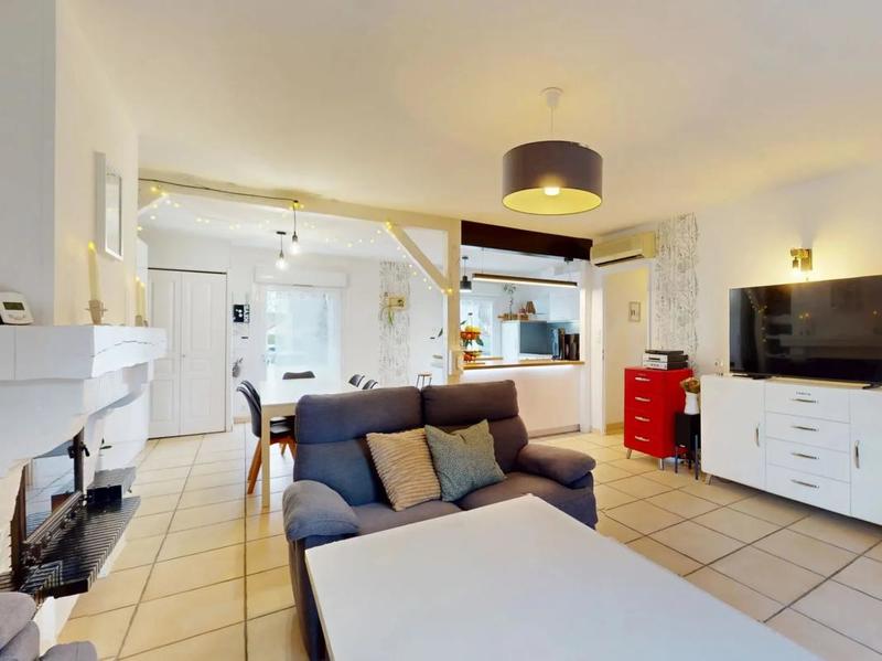 Maison - 106 m² - 6 pièces