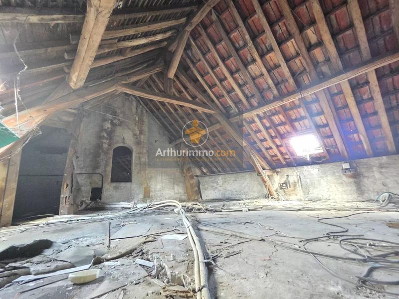 Immeuble - 140 m² - 8 pièces