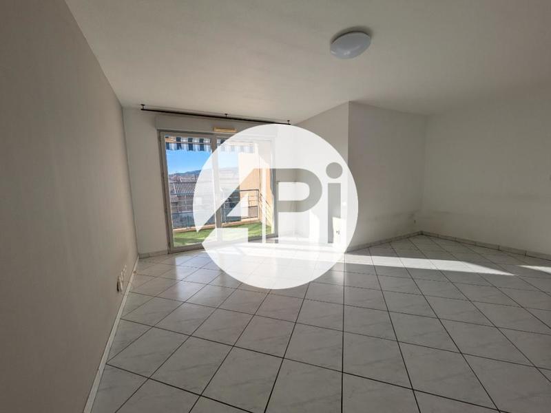 Appartement - 70 m² - 4 pièces