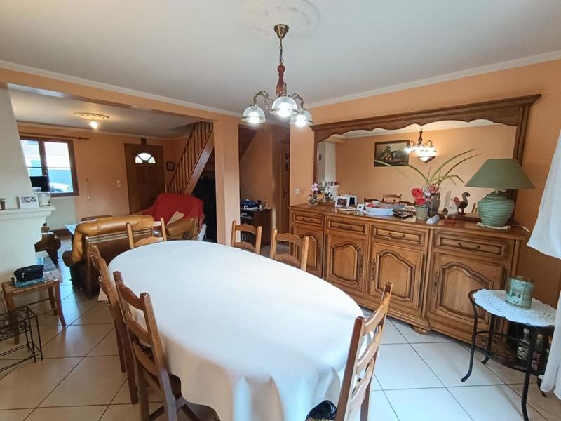 Maison - 92 m² - 5 pièces