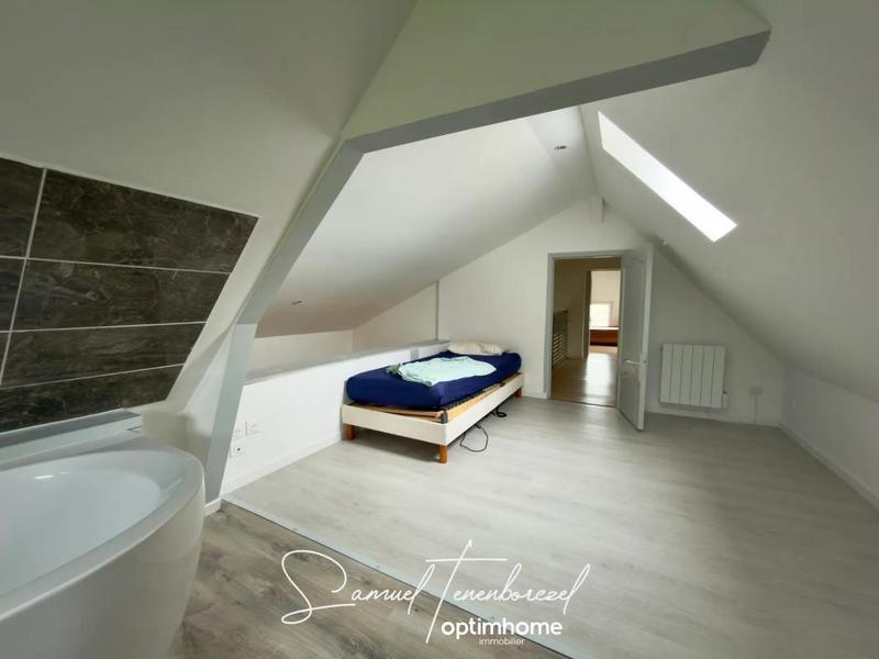 Propriété - 330 m² - 6 pièces