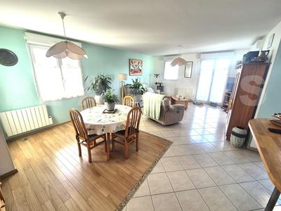 Appartement - 84 m² - 4 pièces