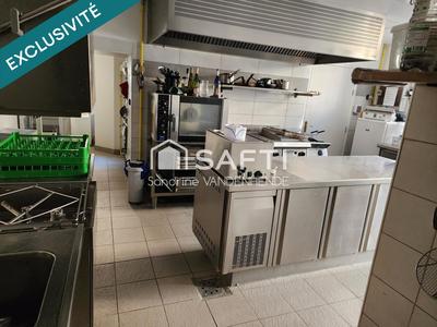 Local commercial - 311 m² - 5 pièces