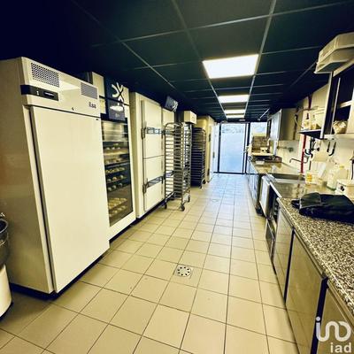 Local commercial - 200 m²