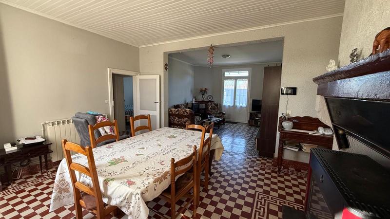 Maison - 200 m² - 8 pièces