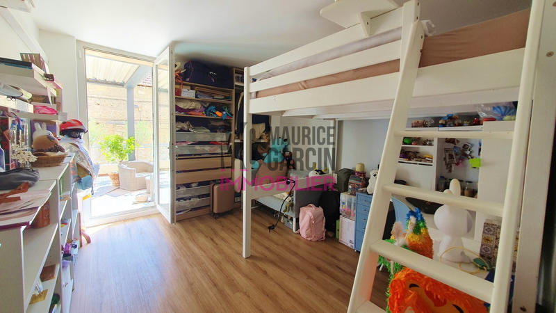 Appartement - 96 m² - 4 pièces