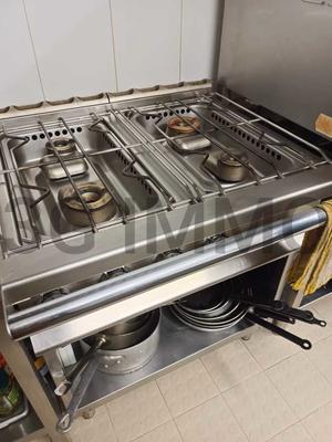 Fonds de commerce - Magasins - 250 m²