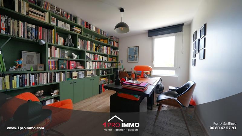 Appartement - 85 m² - 4 pièces