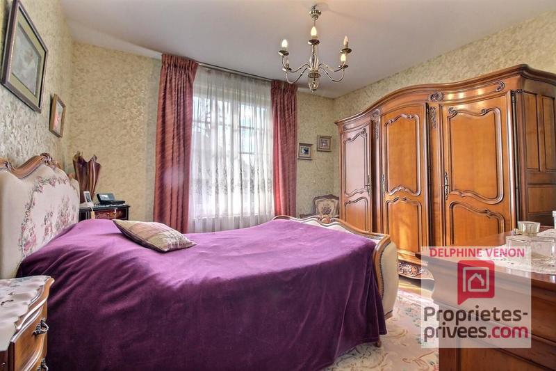 Maison - 215 m² - 7 pièces