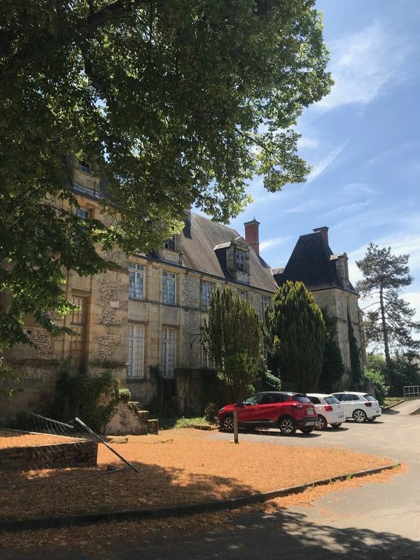 Château - 450 m² - 18 pièces