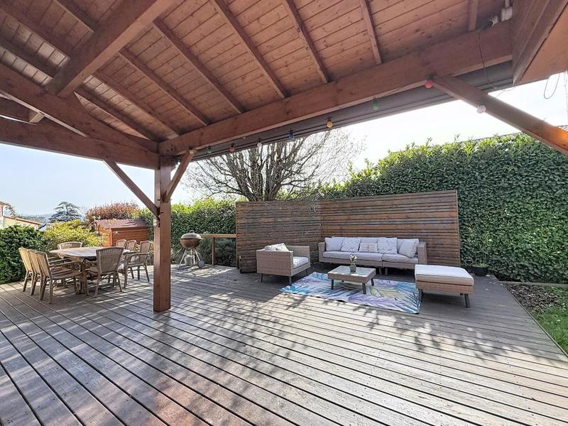 Villa - 180 m² - 6 pièces