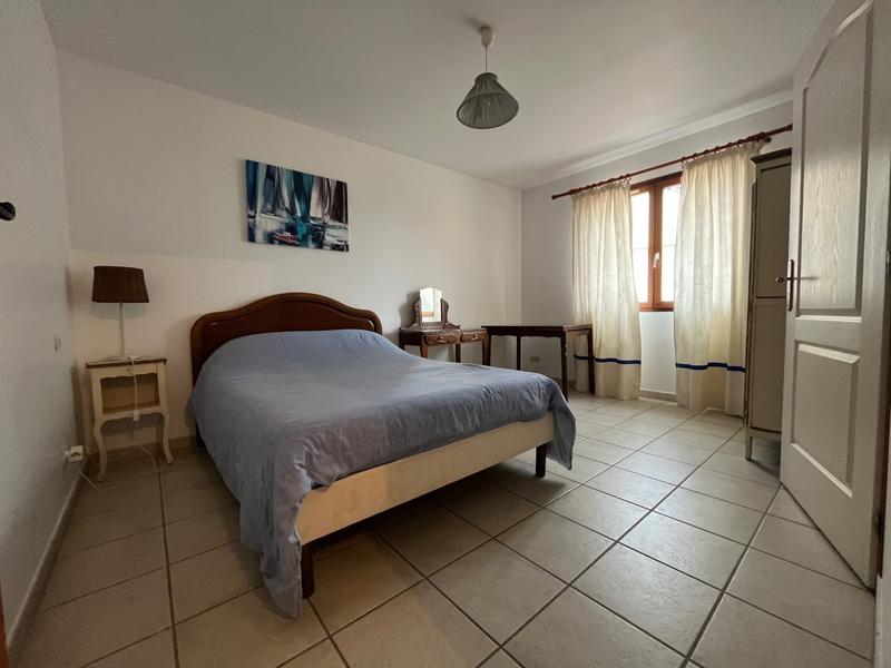 Maison traditionnelle - 233 m² - 9 pièces