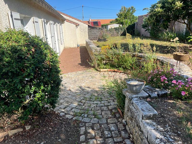 Maison - 96 m² - 5 pièces