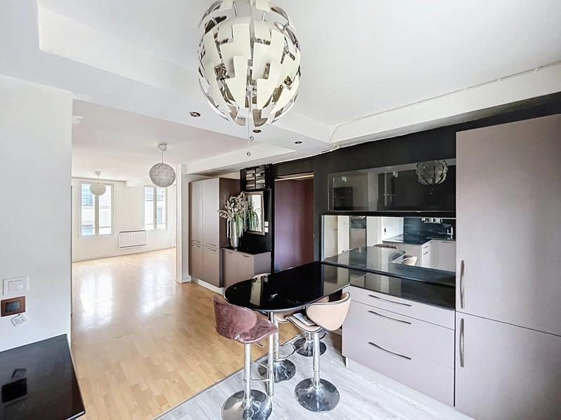 Appartement - 86 m² - 4 pièces