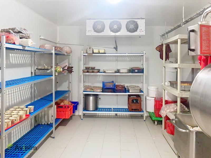 Fonds de commerce - 220 m²